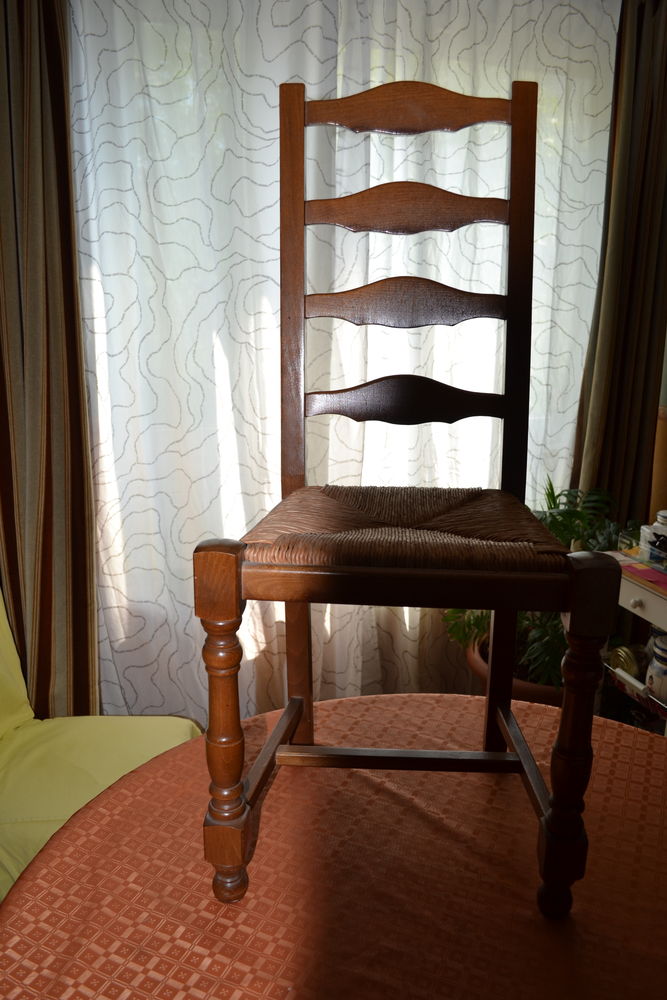 CHAISES DE SALLE A MANGER 50 Saint-Denis (93)