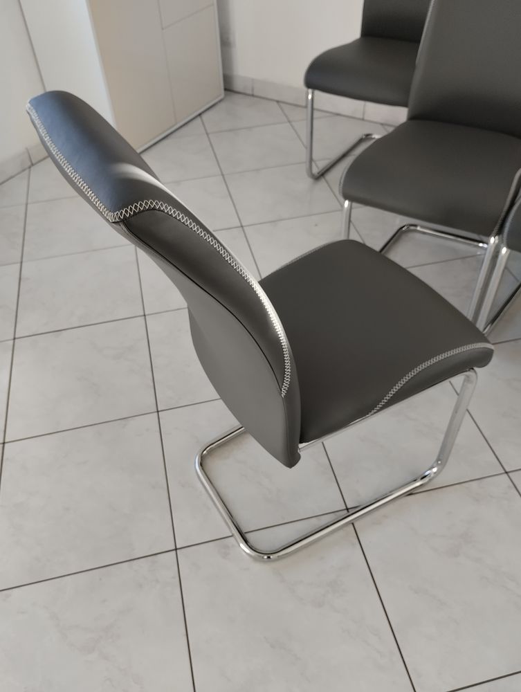 Chaises de salle � manger 380 La Ferri�re-Bochard (61)