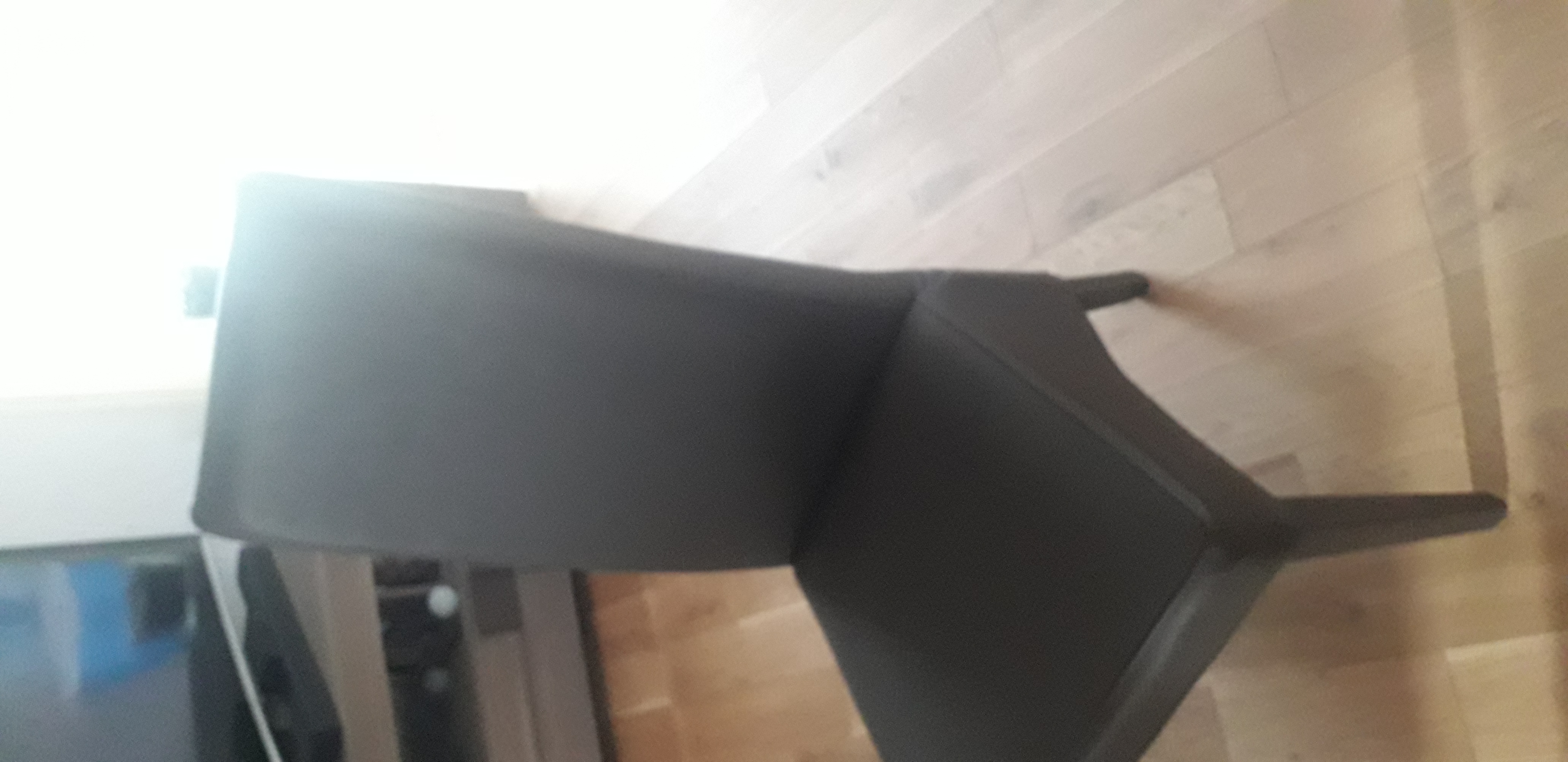 Chaises salle � manger 480 Toulon (83)