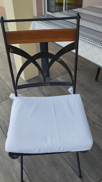 lot de 4 Chaises de salle � manger 128 Ch�teauroux (36)