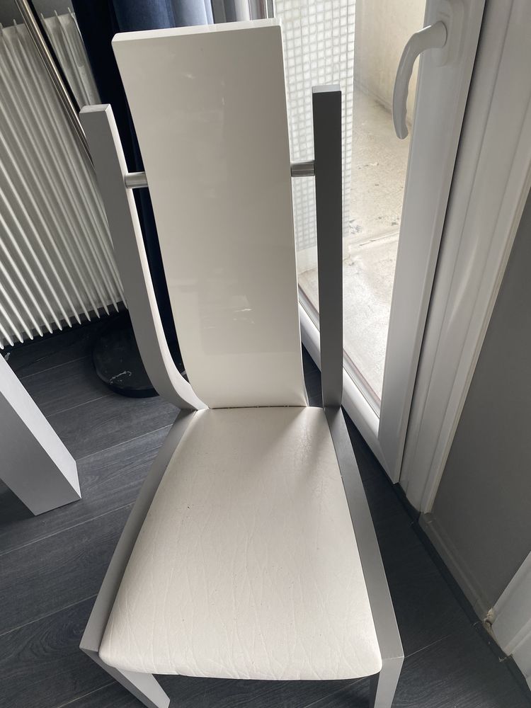 6 chaises salle �    manger 80 Tours (37)