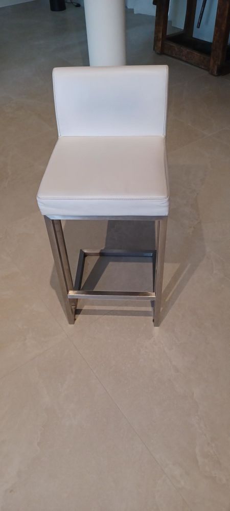 3 chaises de bar simili cuir blanche 30 Villefranche-sur-Sa�ne (69)