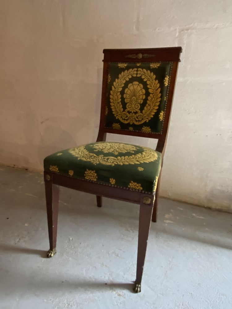 6 CHAISES DE STYLE 
L'ensemble tr�s bon �tat 400 Bellengreville (14)