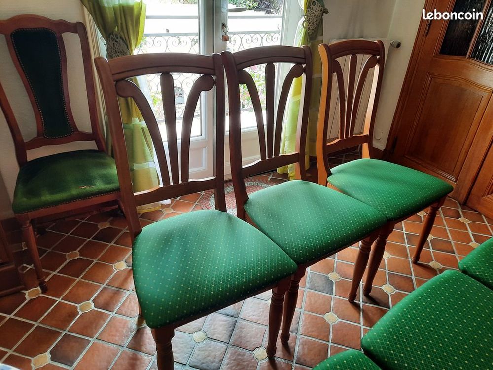 Chaises + table en bois de salle à manger 500 Livry-Gargan (93)