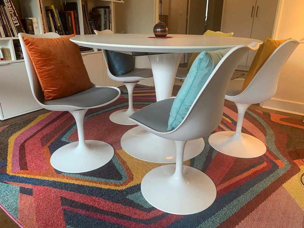 Chaises Tulipan comme neuves ! 55 Ville-d'Avray (92)