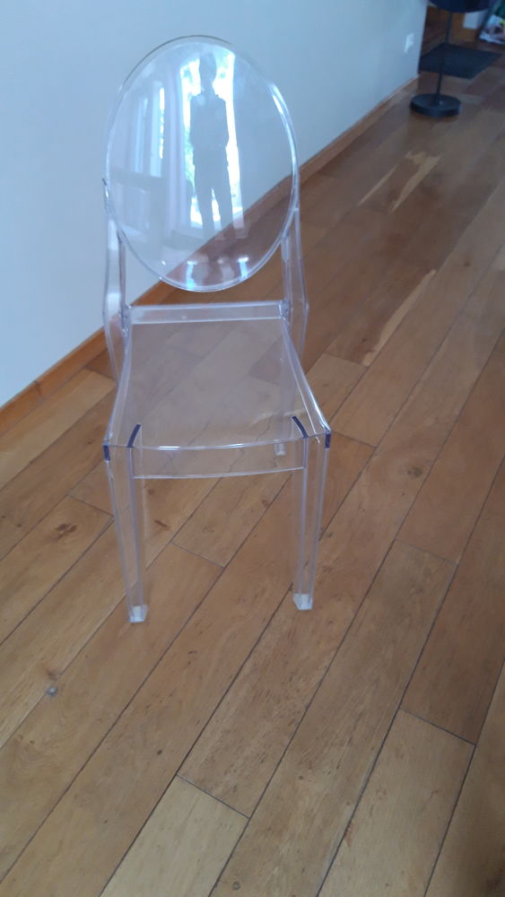 4 Chaises Victoria  Ghost 480 La Rochelle (17)