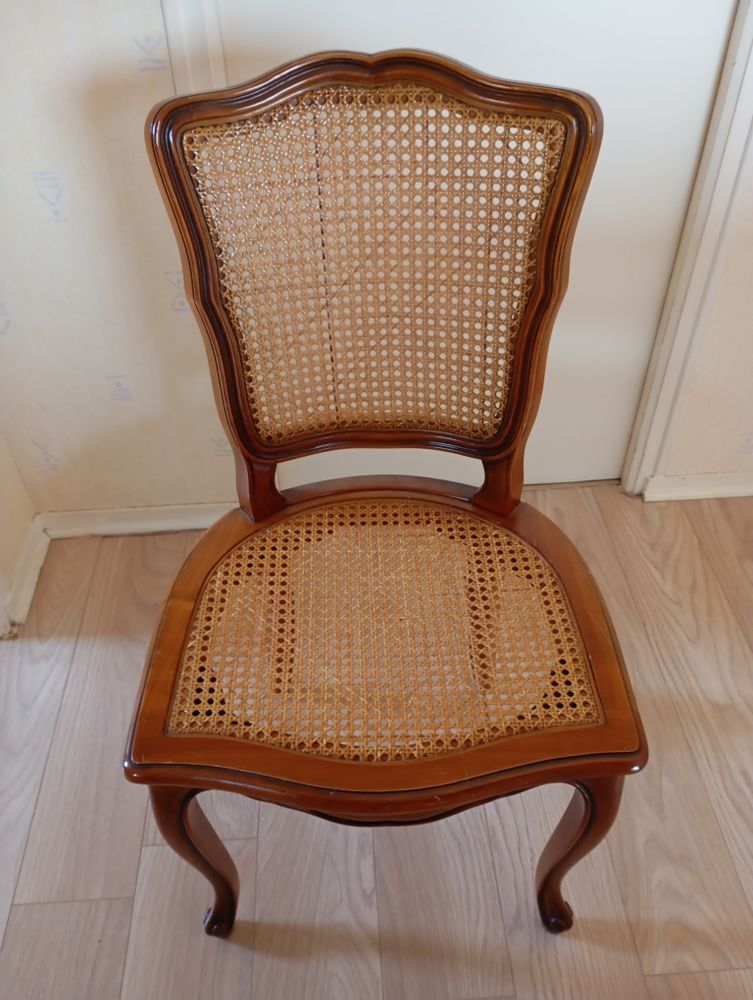 5 Chaises Vintage bon �tat plus 1 d�fectueuse 50 Rennes (35)