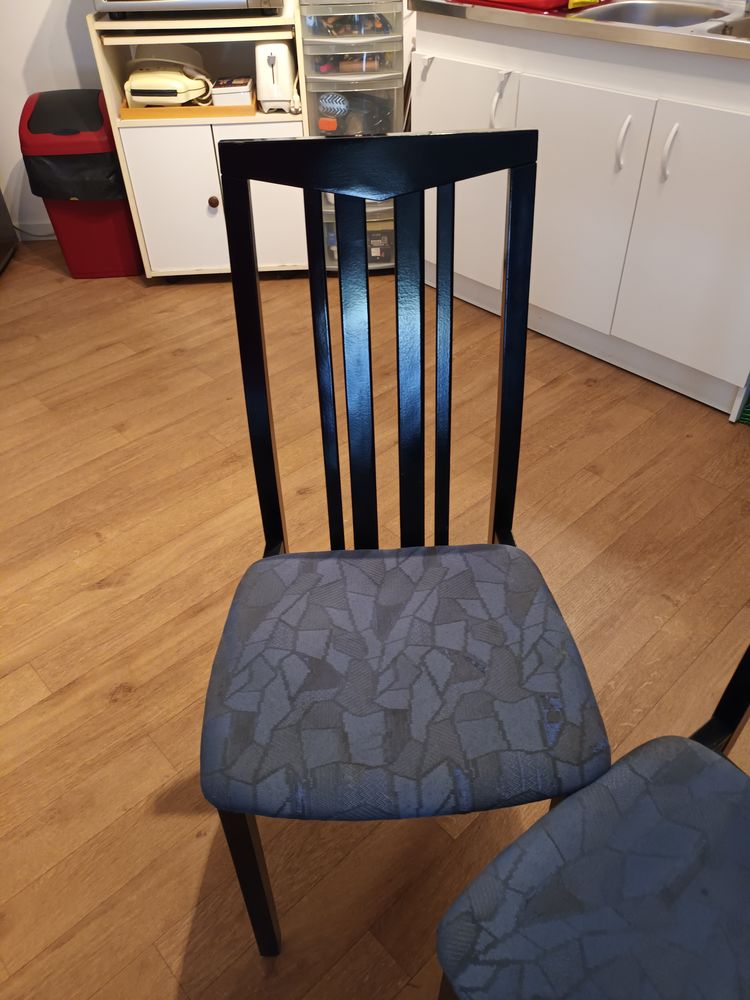 4 chaises 0 Wattrelos (59)