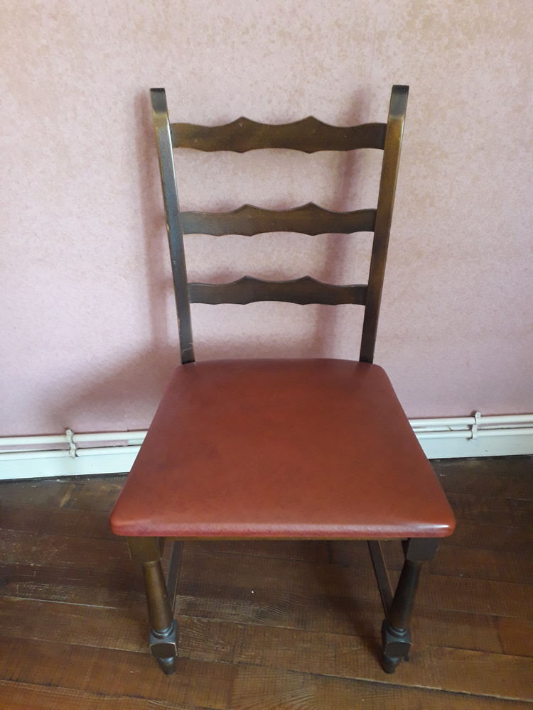 chaises 50 Vivier-au-Court (08)