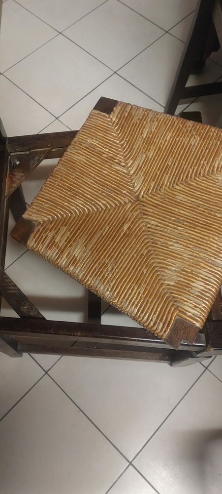 Chaises 40 Marcq-en-Bar�ul (59)