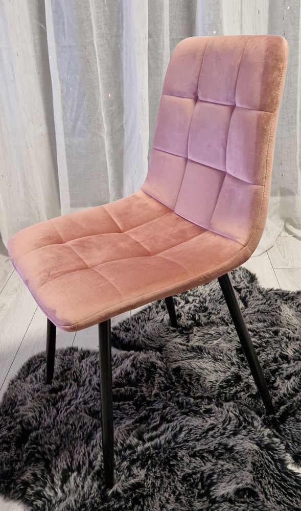 Lot de 4 chaises 250 Taverny (95)