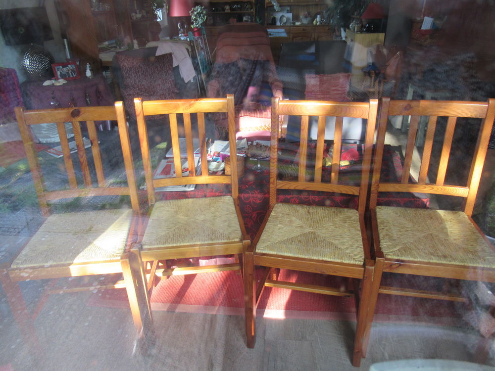 1 lot de 4 chaises 15 Vaudebarrier (71)