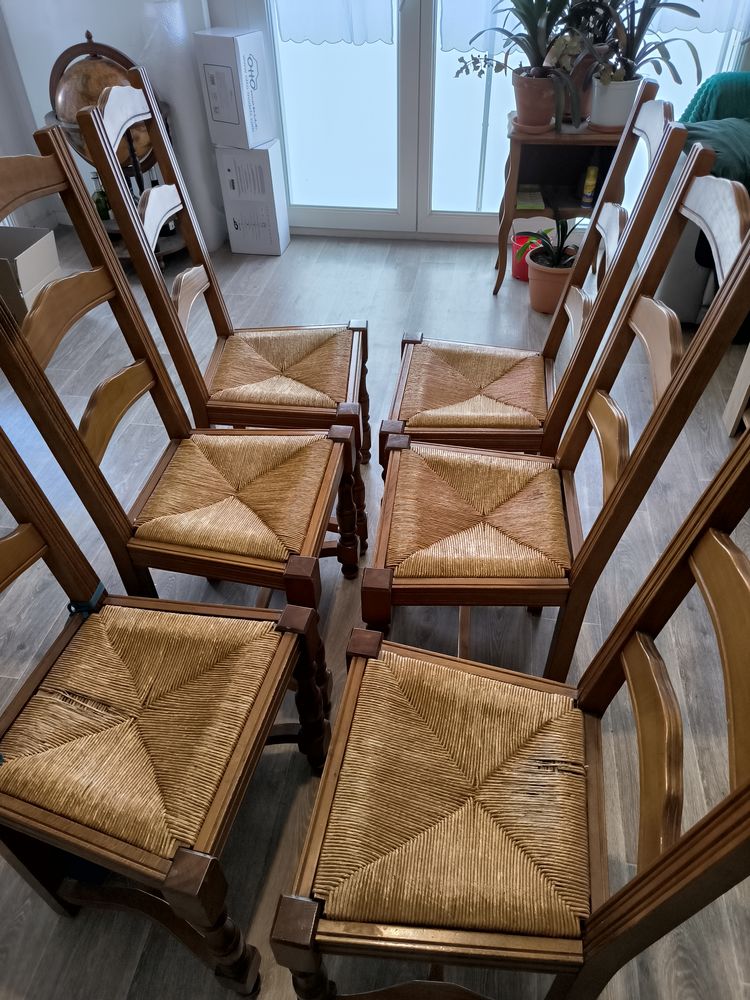 Chaises 100 Saint-Jean-d'Illac (33)