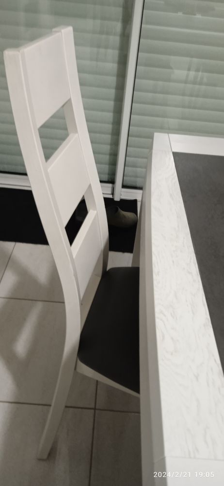 4 CHAISES 0 Malestroit (56)