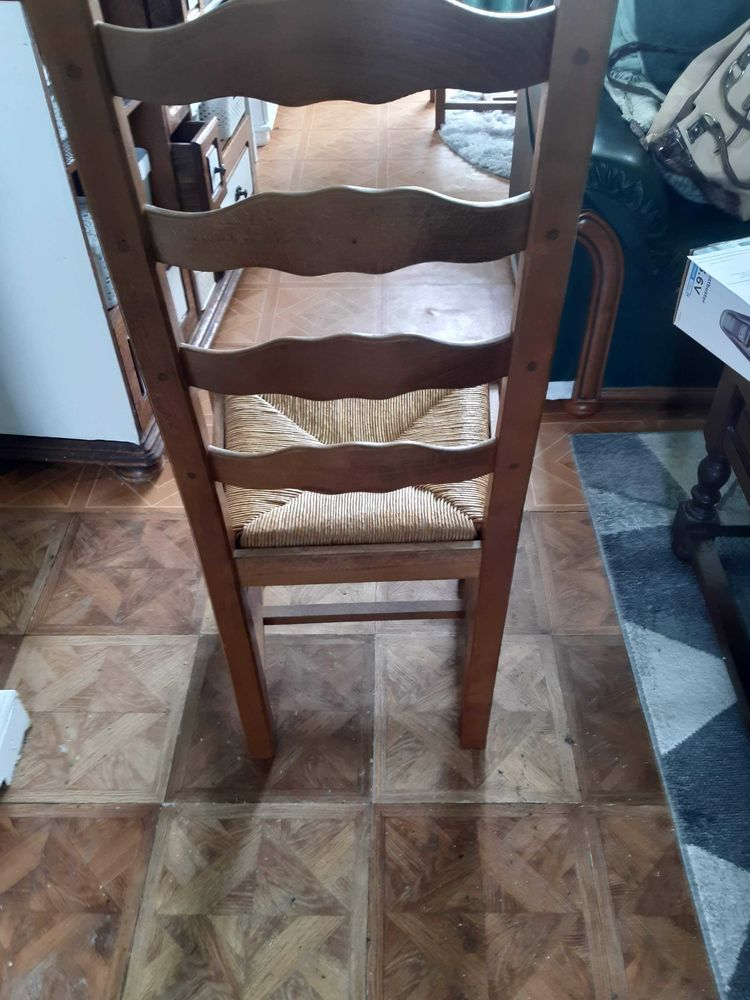 chaises 50 Noisy-le-Grand (93)