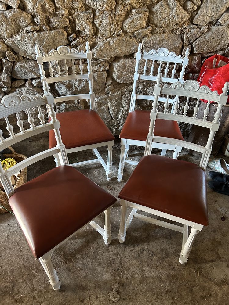 Chaises 60 Les Cars (87)