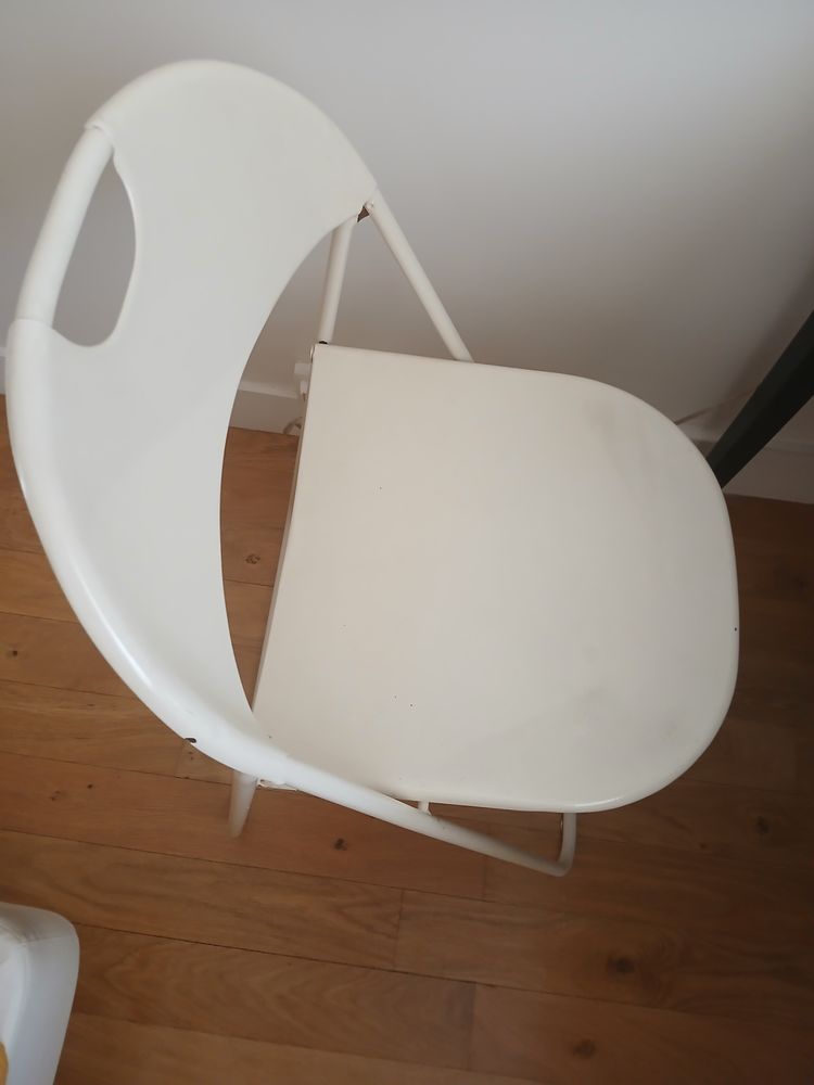 chaises 25 Villeurbanne (69)