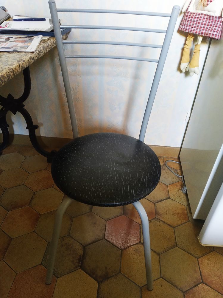 chaises 20 Rueil-Malmaison (92)