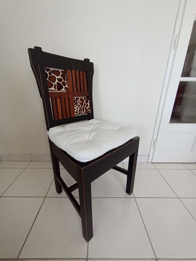 Lot de 6 chaises 500 Les Thilliers-en-Vexin (27)