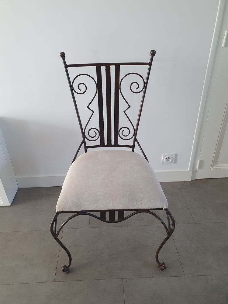 Chaises 320 Arbonne (64)