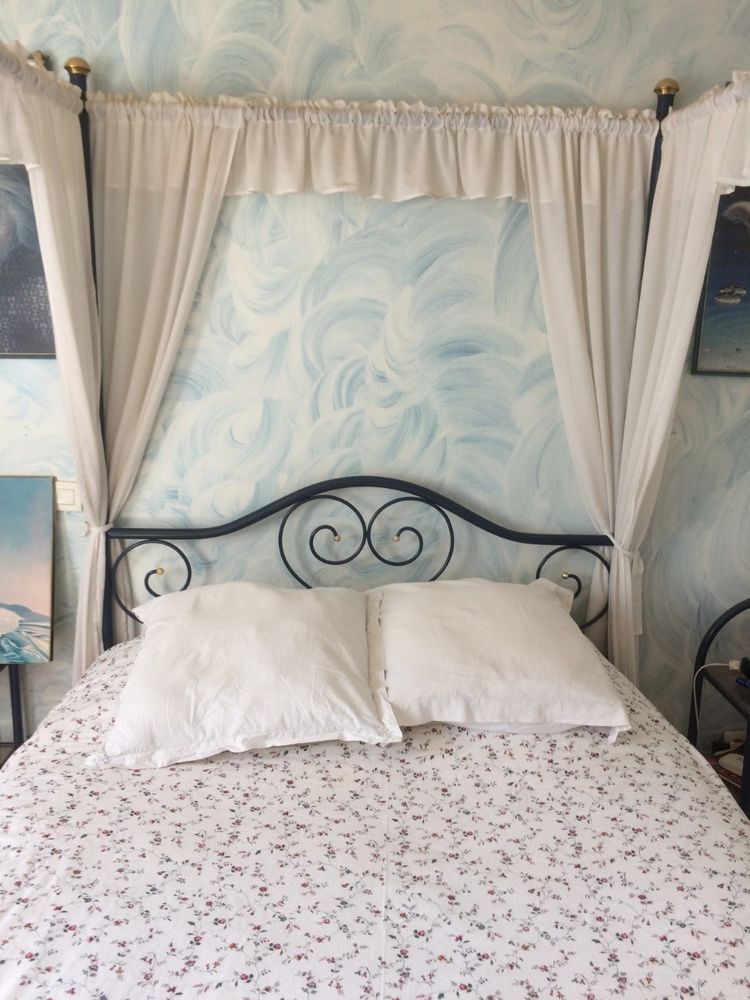 chambre adulte 300 La Garde (83)