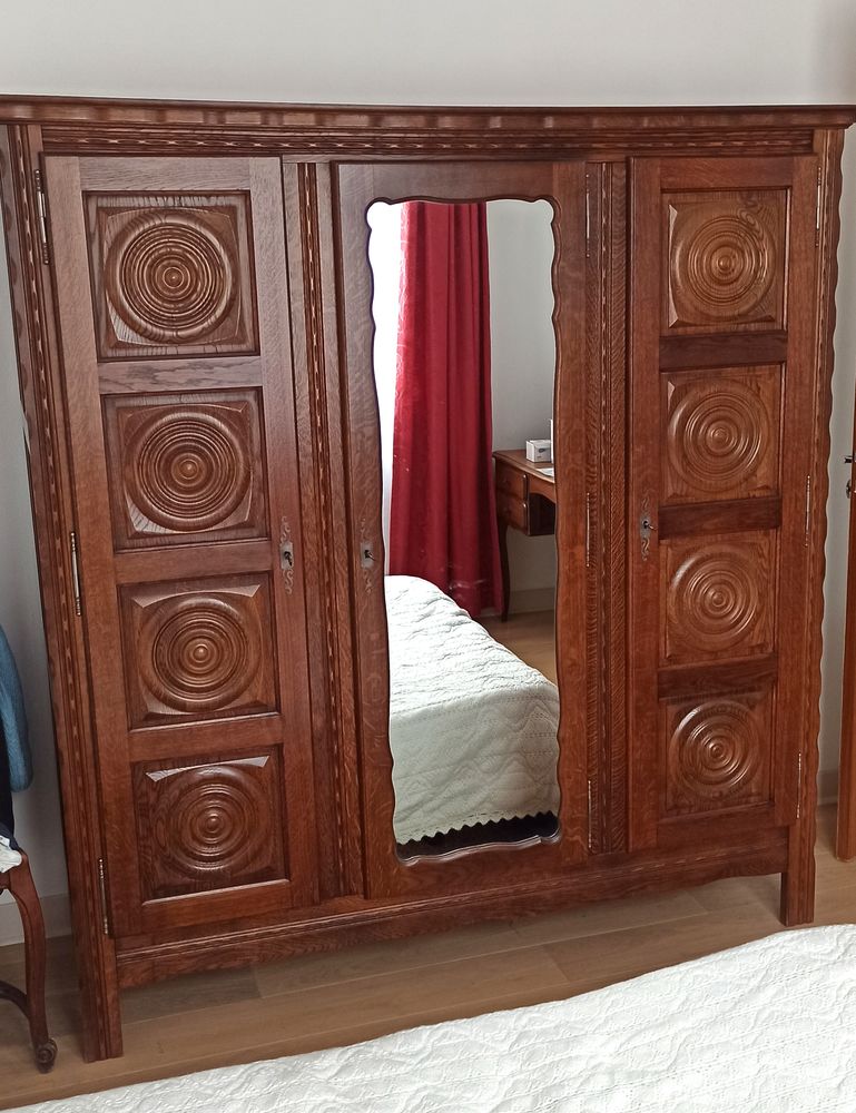Chambre avec armoire, chevet et lit en ch�ne massif 70 Amiens (80)