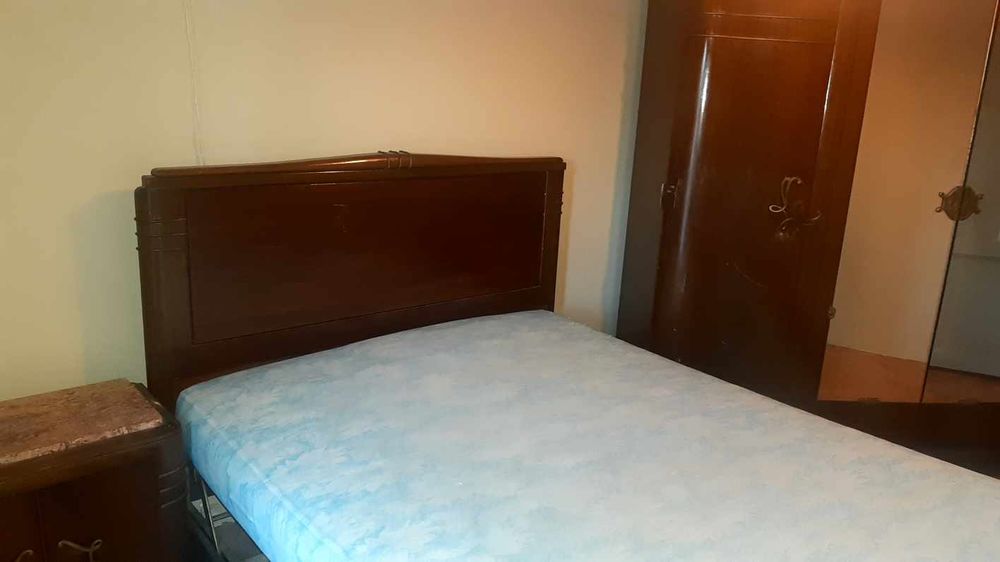 Chambre en bois massif (lit + sommier+matelas+armoire+chevet 50 Al�nya (66)