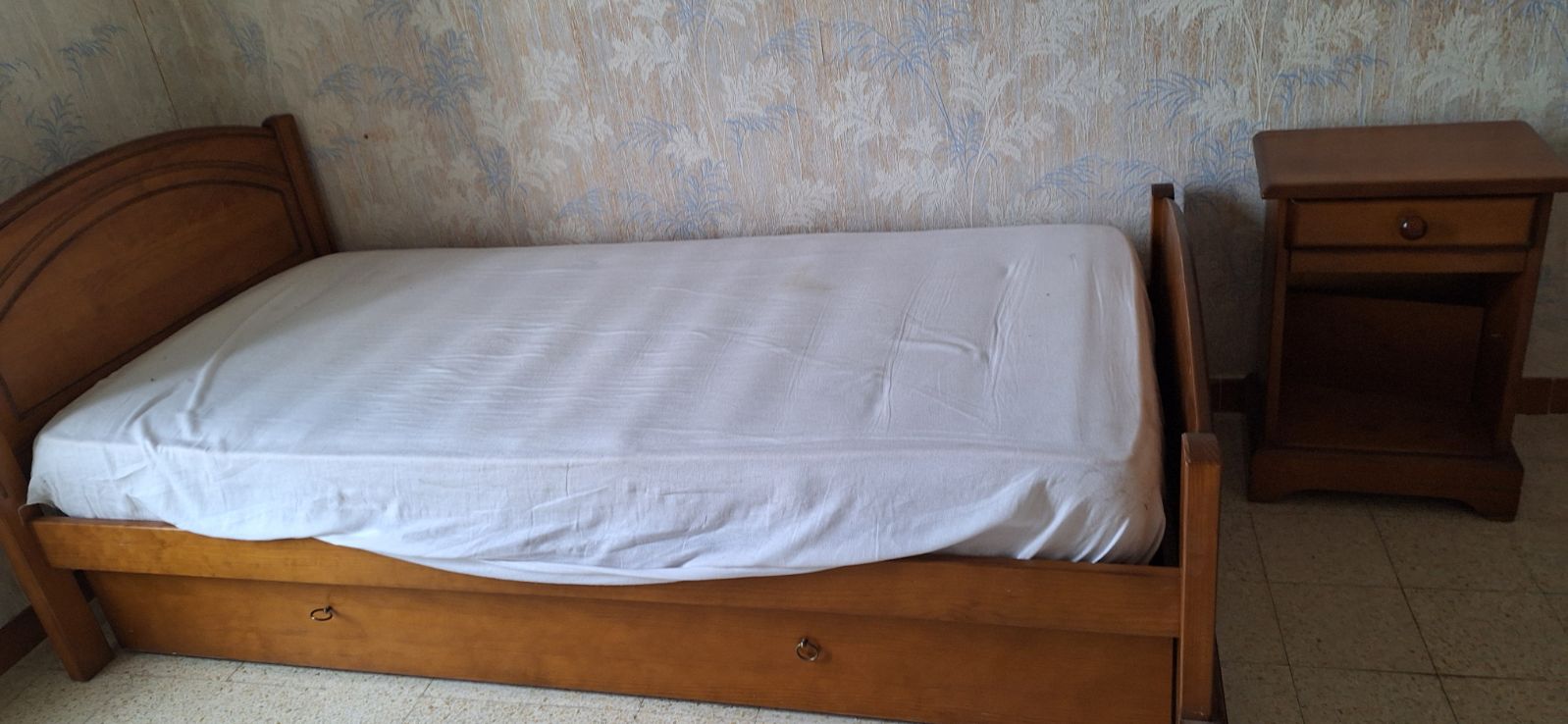 chambre en bois massif ch�ne 400 La Garde (83)