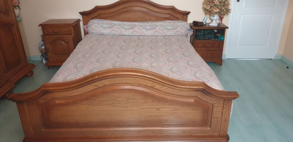 Chambre en ch�ne compl�te. 495 Corquilleroy (45)