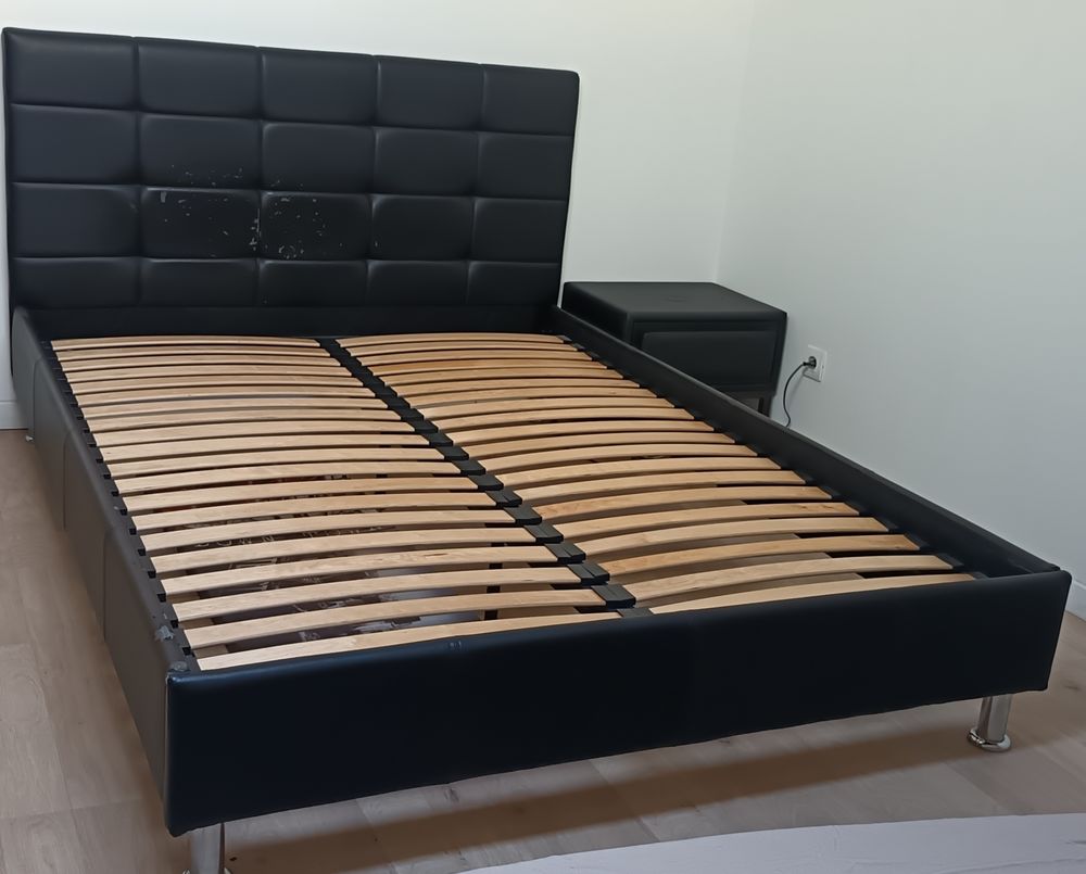 Chambre (lit + commode + table de chevet) 230 Toulon (83)