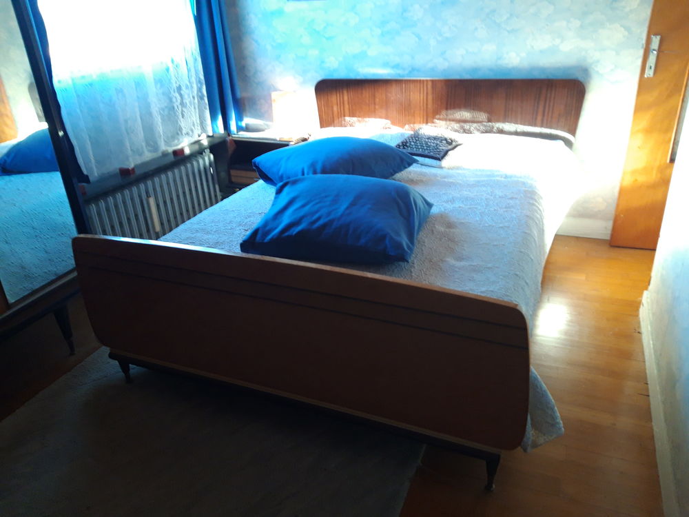 Chambre compl�te (lit 2 places et armoire assortie) 100 Morangis (91)