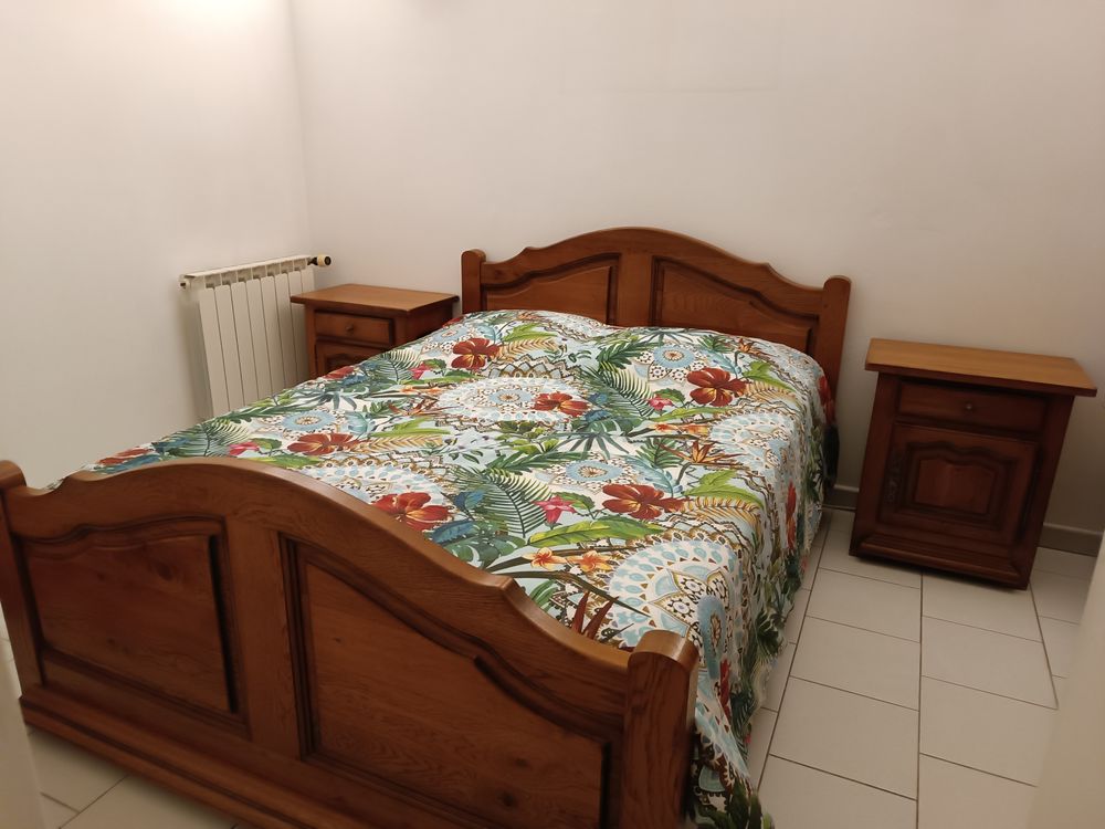 Chambre � coucher ch�ne massif 700 Bouillargues (30)