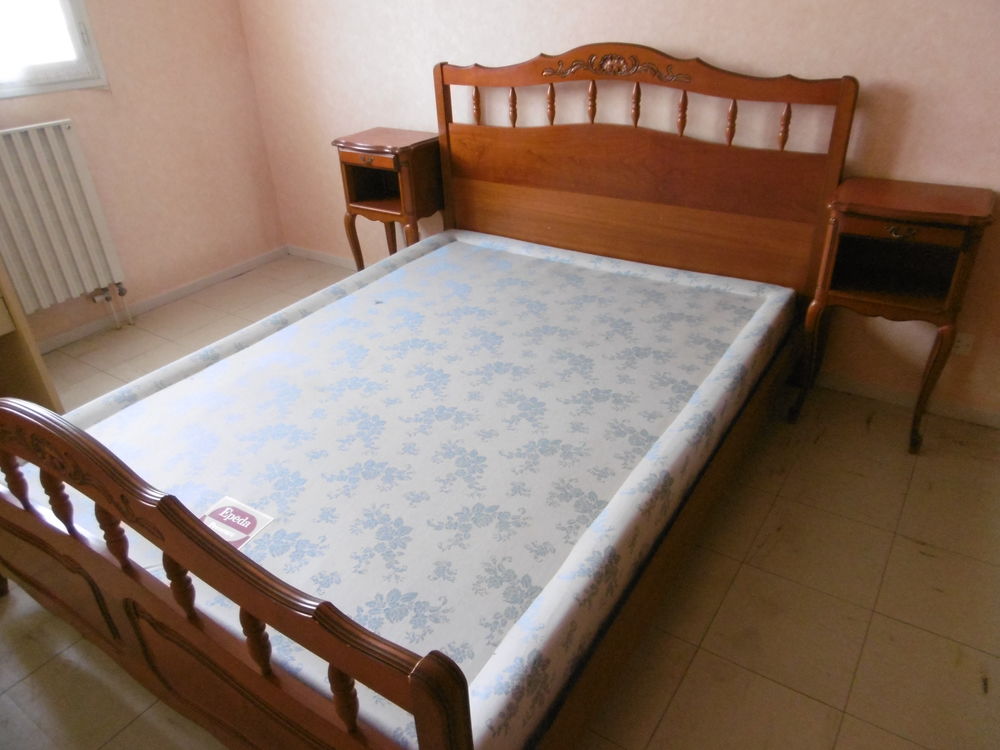 CHAMBRE A COUCHER EN MERISIER COMPLETE 220 Lamotte-Beuvron (41)