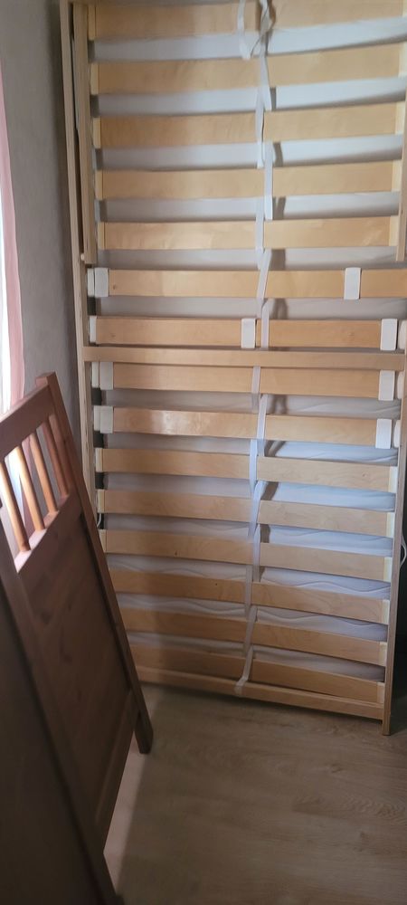 Chambre � coucher 1 personne,table de nuit, literie compl�te 250 Hourtin (33)