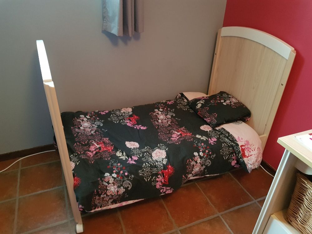 chambre enfant compl�te �volutive. 0 Loriol-sur-Dr�me (26)