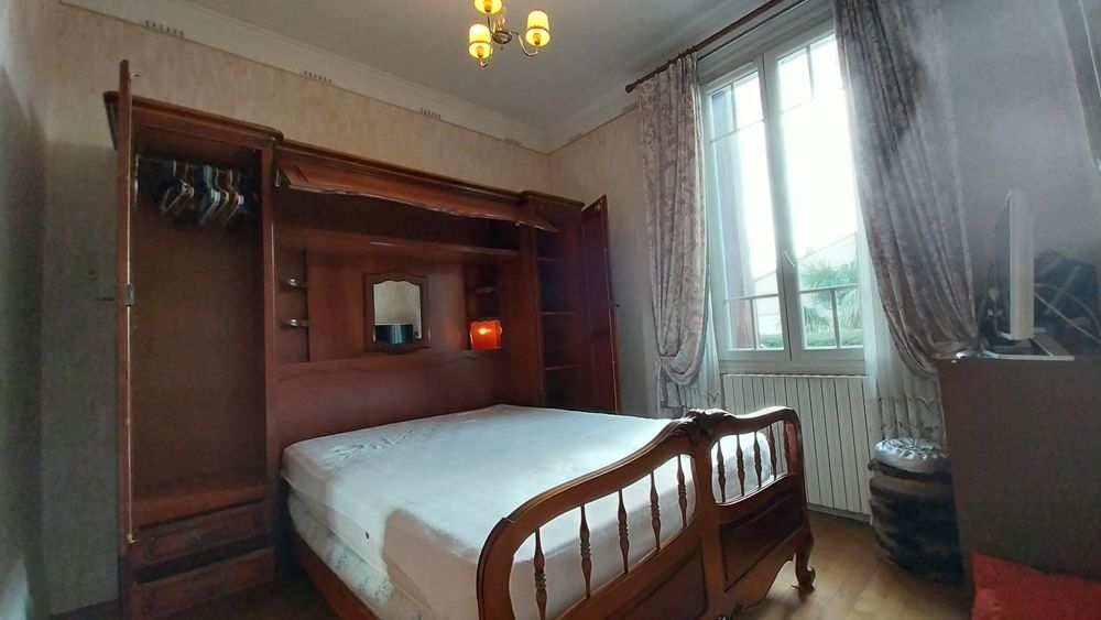 Chambre en merisier blond 350 Toulouse (31)