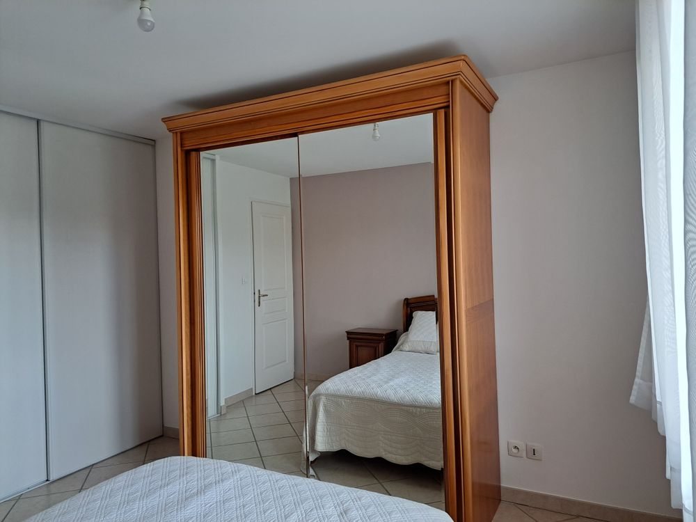 CHAMBRE MERISIER 490 Communay (69)