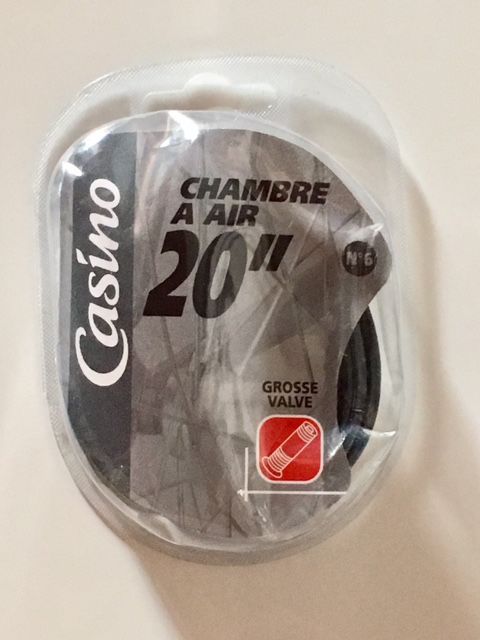 CHAMBRE A AIR NEUVE 10 Saint-Laurent-du-Var (06)