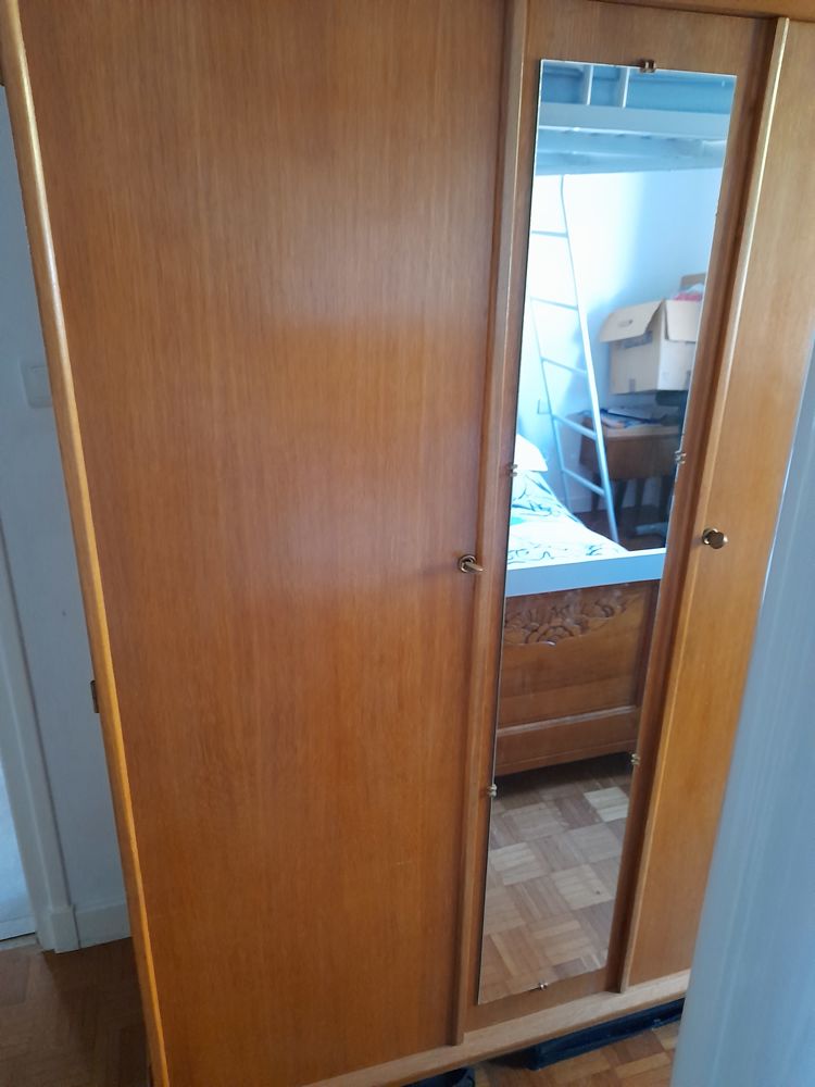 Chambre et salon 1 Sail-sous-Couzan (42)