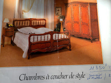 chambreà coucher de style en merisier massif  600 Auffreville-Brasseuil (78)