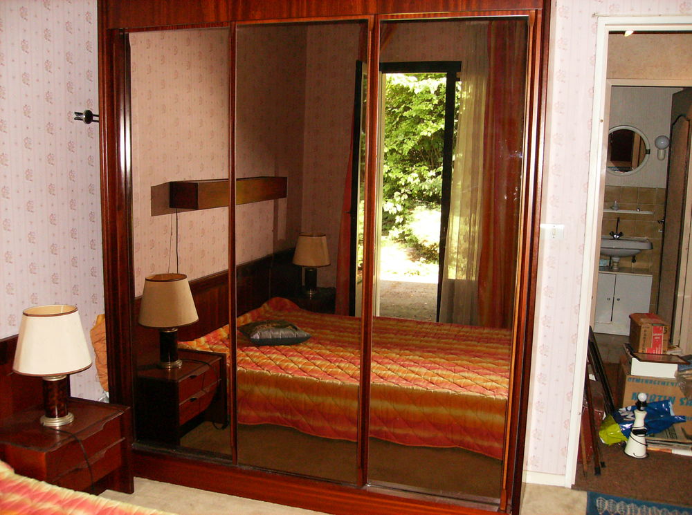 2 chambres a couché 1 et 2 personnes (prix à débattre) 0 Saint-Jean-de-Moirans (38)