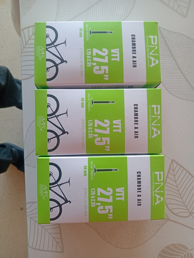 Lot de 3 Chambres � Air V�lo 27.5  Neuves 7 Laval (53)