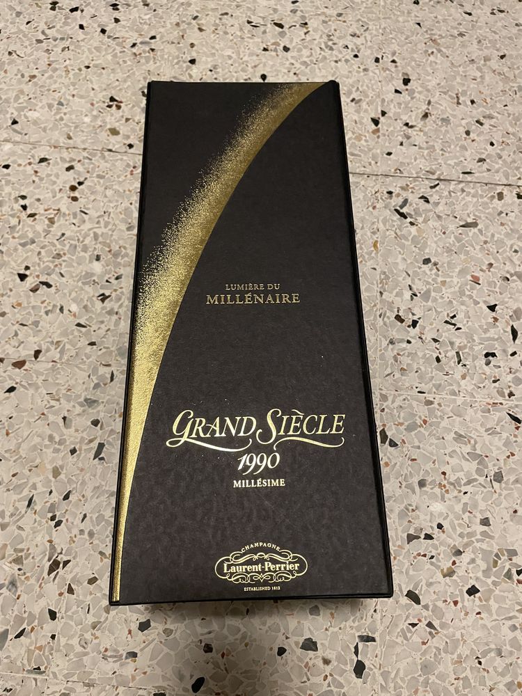 Champagne 1990 Laurent Perrier, Grand Si�cle  Lumi�re du Mil 260 Antibes (06)