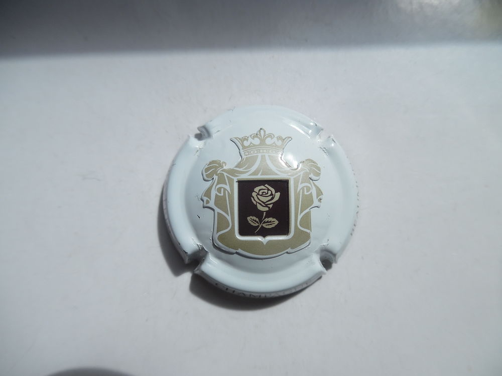 Champagne BEAUMONT DES CRAYERES 1 Plivot (51)