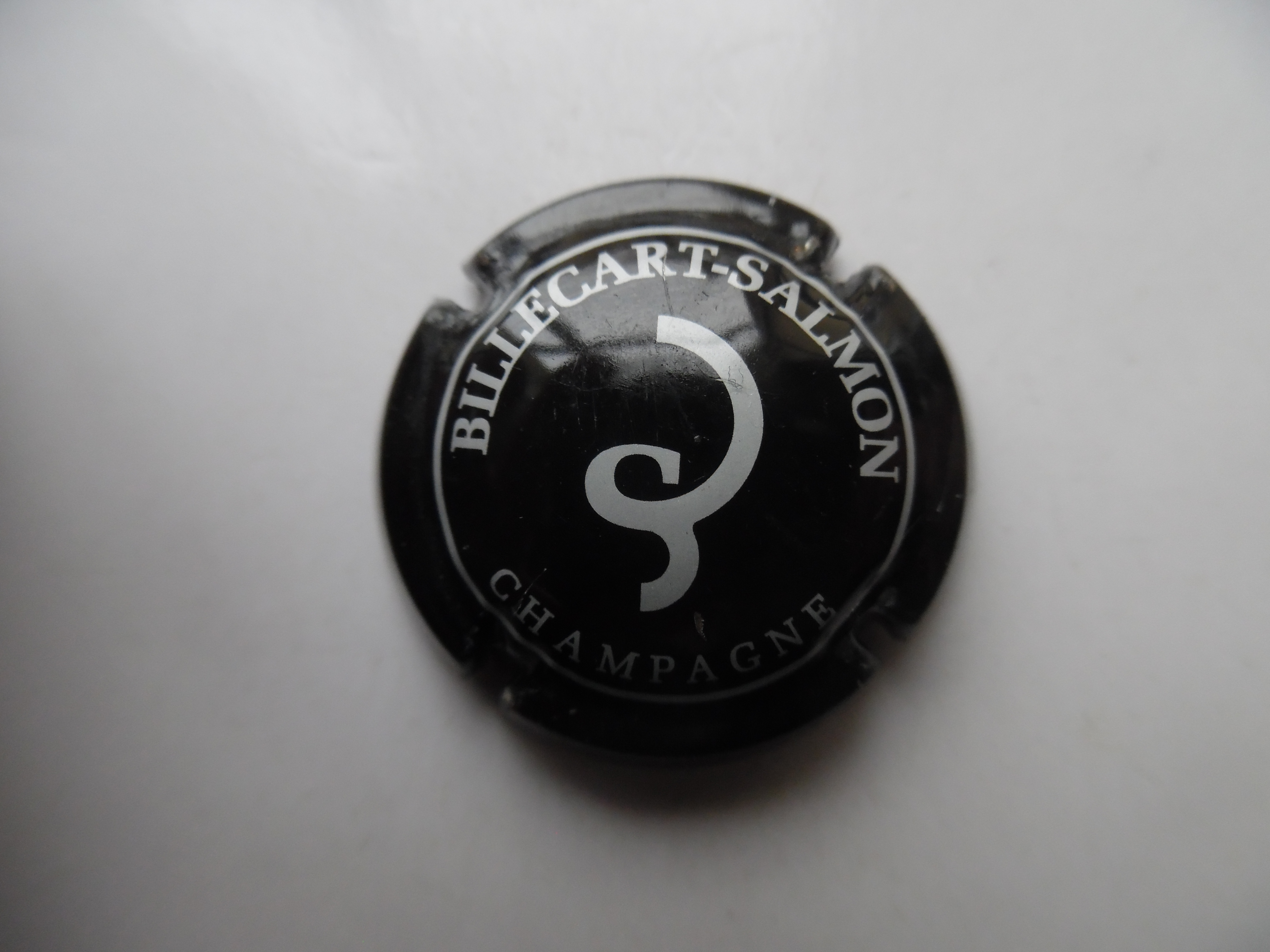 Champagne BILLECART-SALMON. 1 Plivot (51)