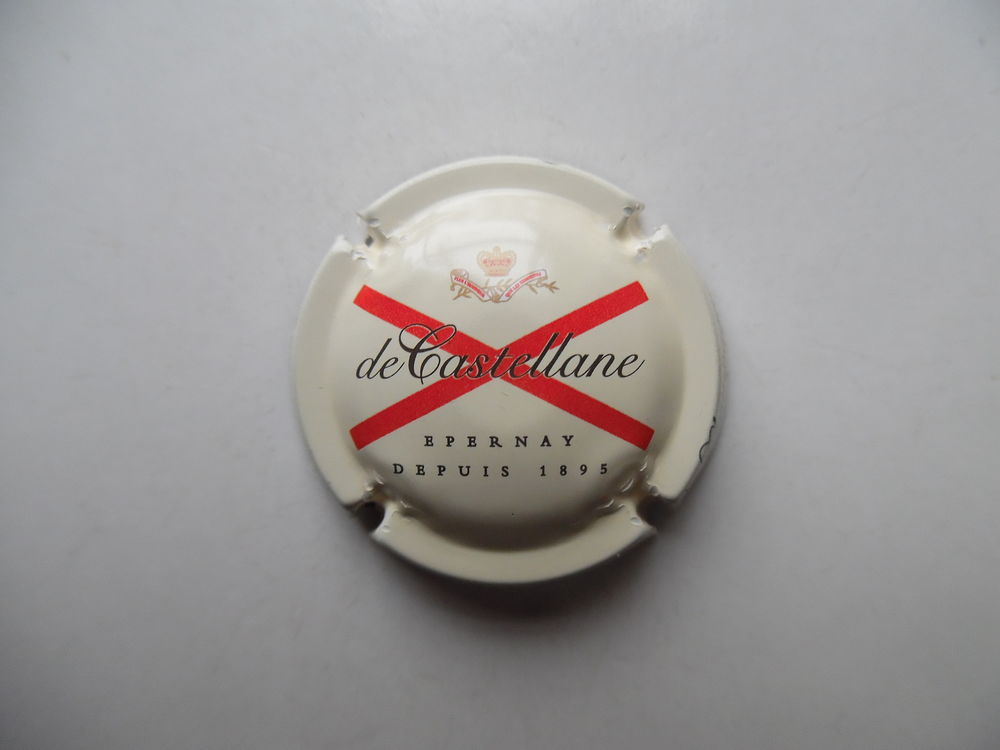 Champagne De CASTELLANE. 1 Plivot (51)