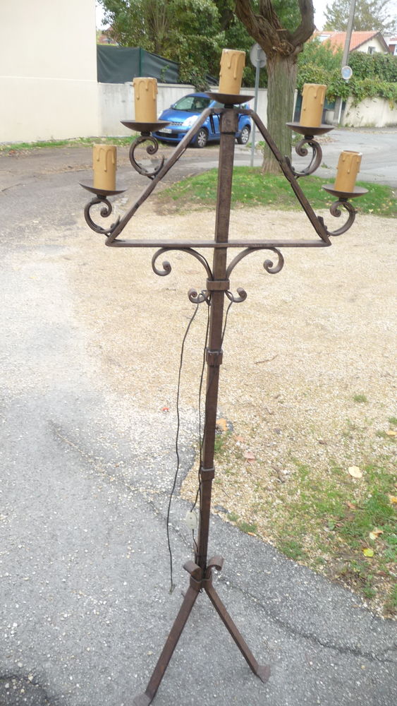 Chandelier gothique 5 Feux Fer Forg� Battu 120 Trappes (78)