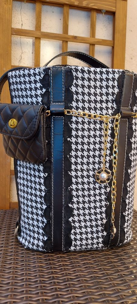 Chane. x Lancel X Barbie style sac � main Elsa �paule bandouli�re ReFashion cuir France luxe vintage  cr�ation unique fait main 1 Beausoleil (06)