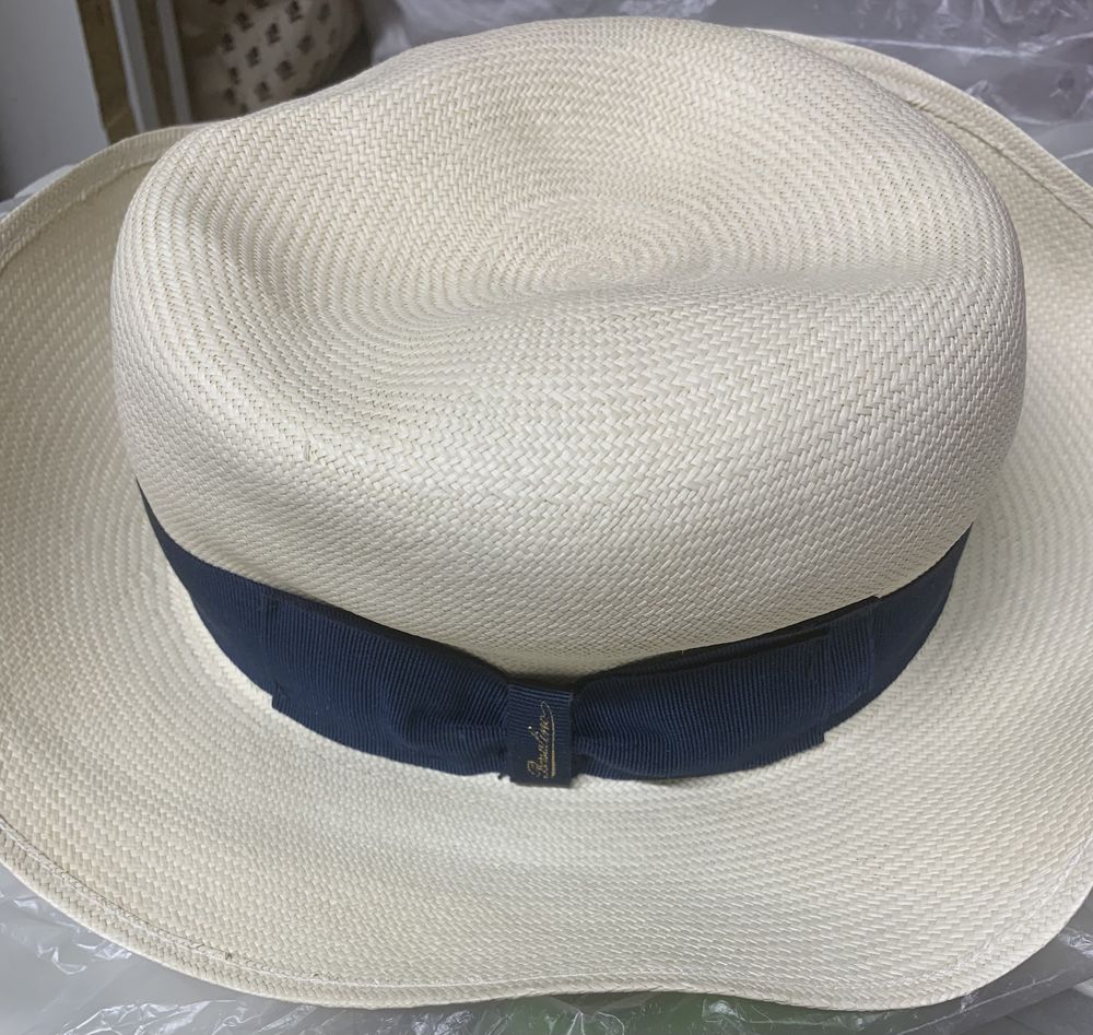 une chapeau Borsalino neuf sans �tiquette . 500 Carnoles (06)
