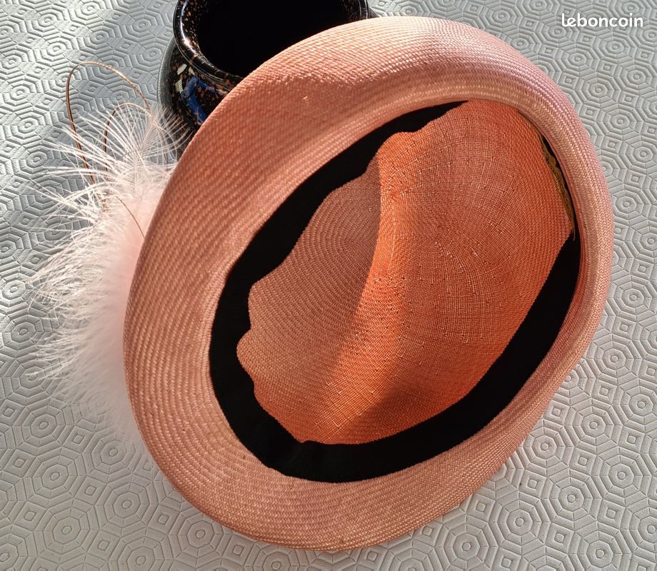 Chapeau de c�r�monie 9 Talmont-Saint-Hilaire (85)